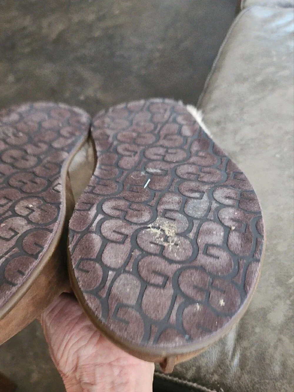 UGG Scuff Men's Brown Leather Shearling-Lined Slip-On Mule Slippers 8